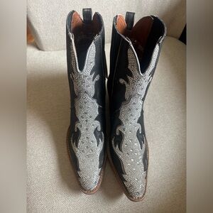 Dan Post Black Leather Western Boots with Embossed Stitching